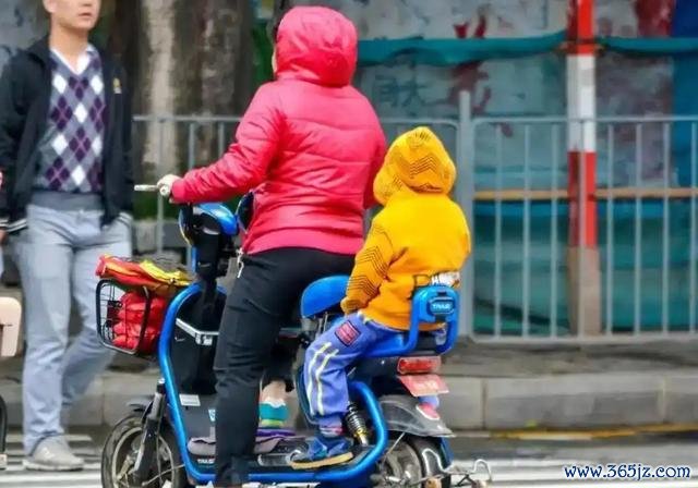 2026年电动车还能放心骑吗，这5类车具备上路条件，但别被不罚不扣不禁误导-有驾