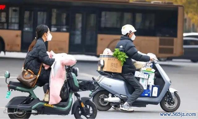 2026年电动车还能放心骑吗，这5类车具备上路条件，但别被不罚不扣不禁误导-有驾